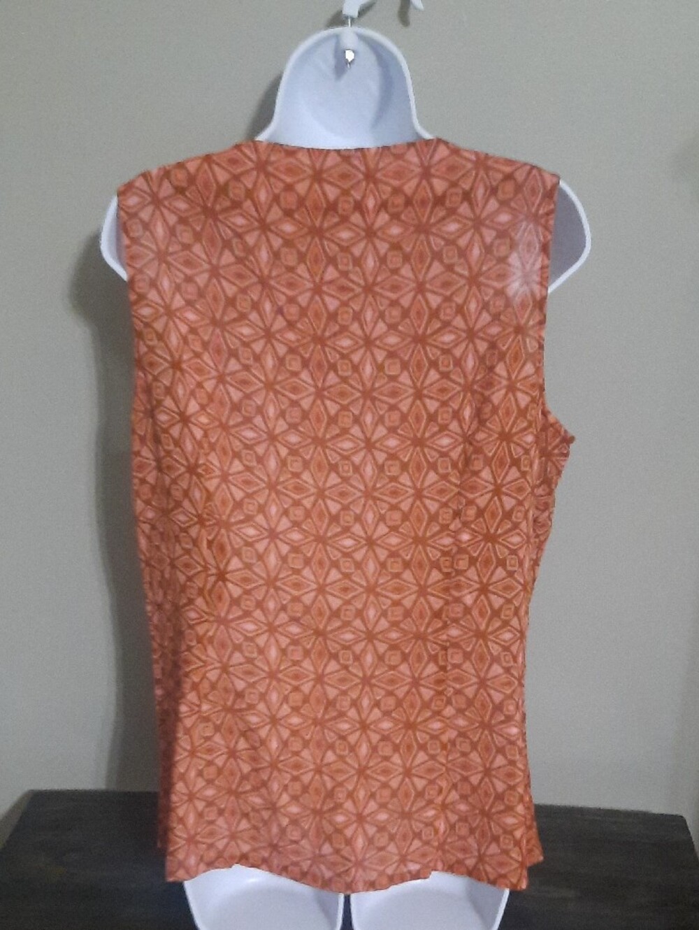 Tommy Bahama Orange Geometric V-Neck Beaded-Trim Blouse - Picture 2 of 6